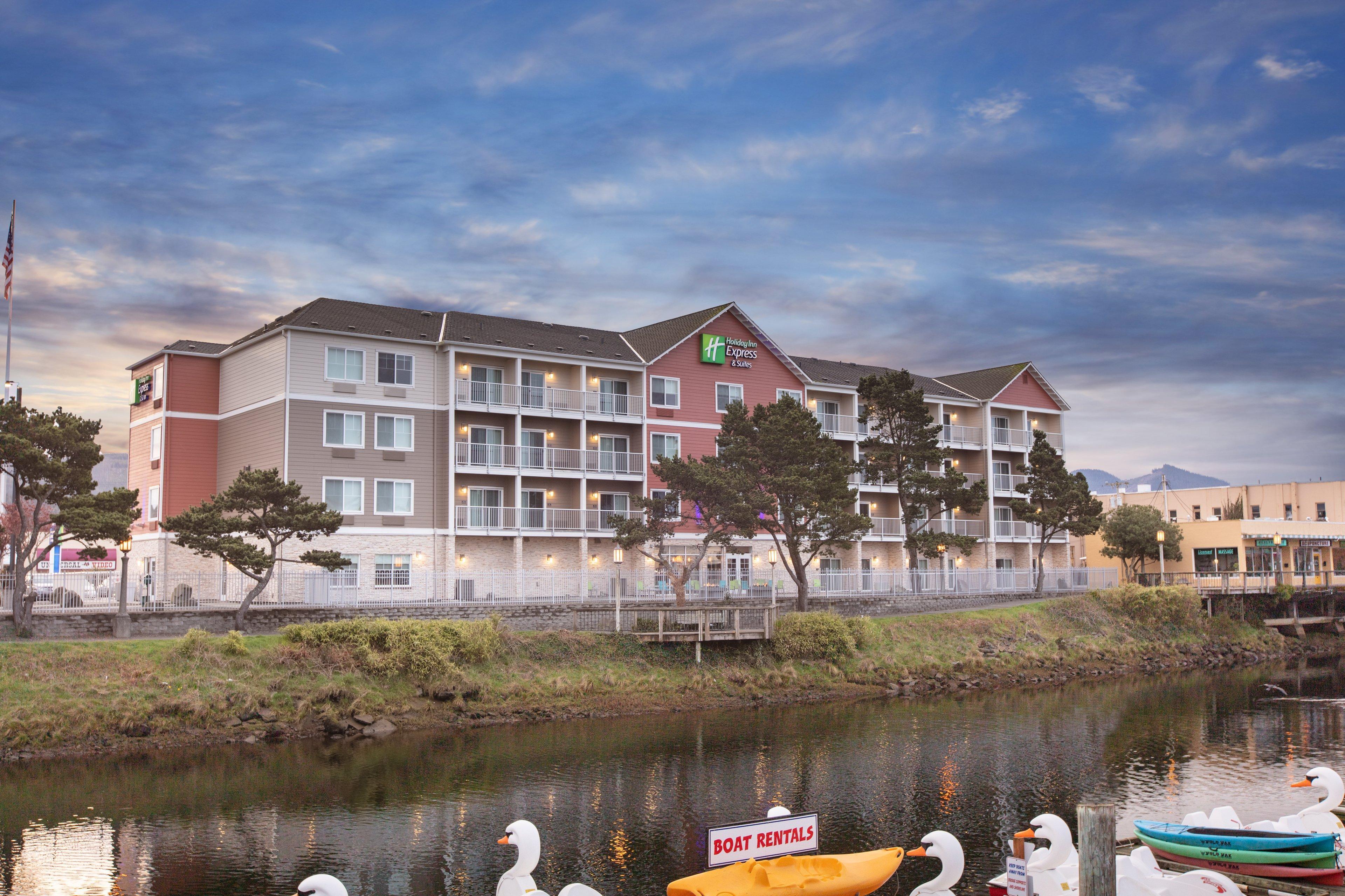 Holiday Inn Express Hotel & Suites Seaside Convention Center By Ihg Εξωτερικό φωτογραφία